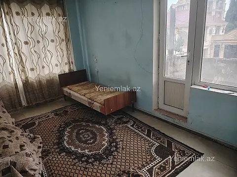 Satılır 2 otaqlı köhnə tikili 65 m²