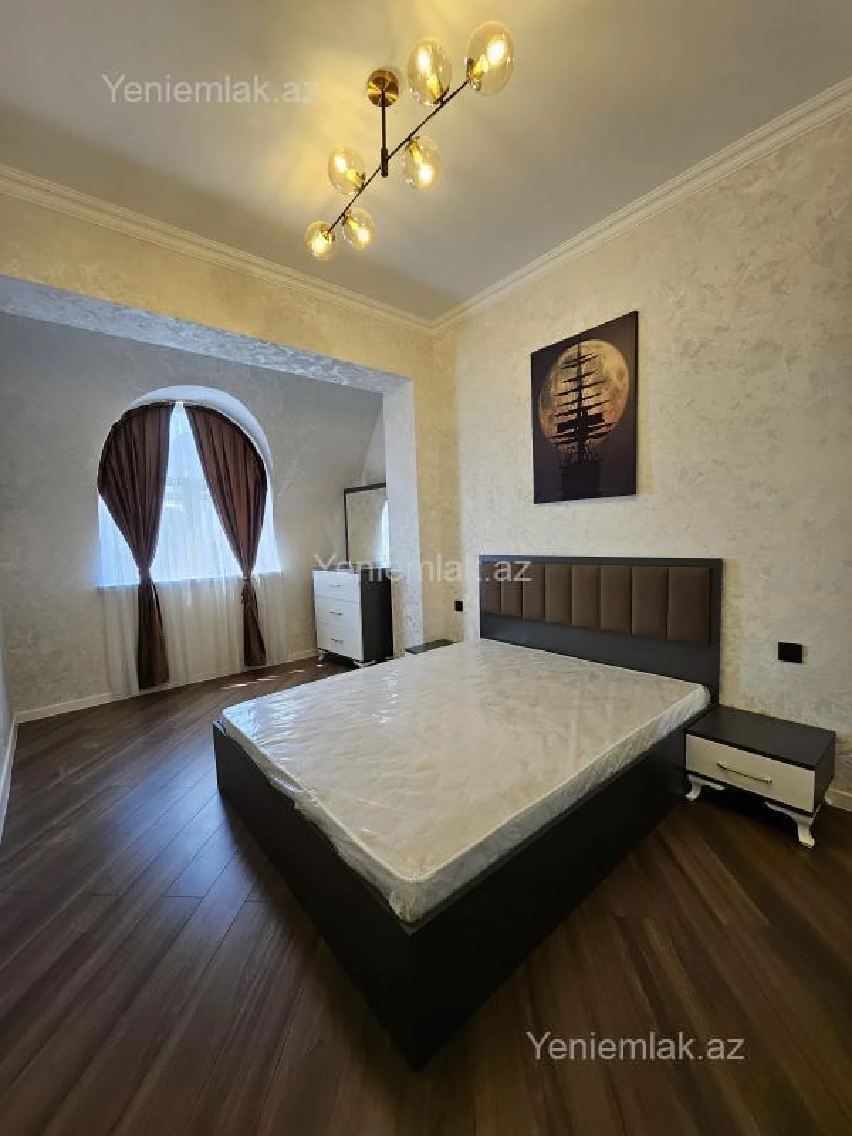 Satılır 4 otaqlı yeni tikili 122 m²