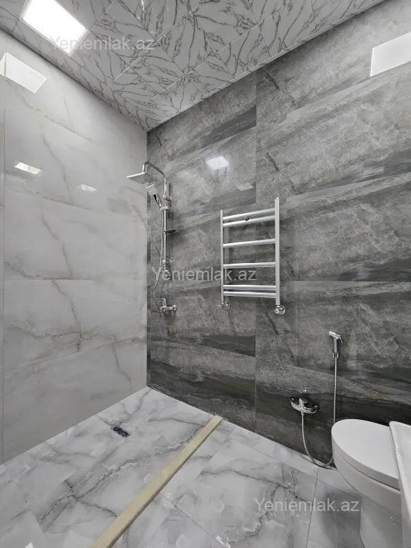 Satılır 4 otaqlı yeni tikili 122 m²