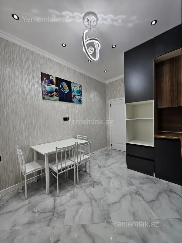 Satılır 4 otaqlı yeni tikili 122 m²