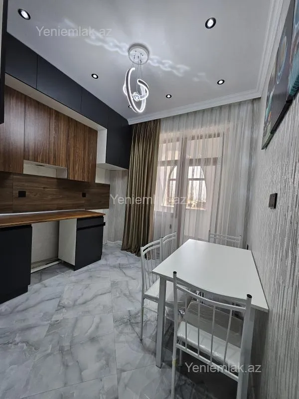 Satılır 4 otaqlı yeni tikili 122 m²