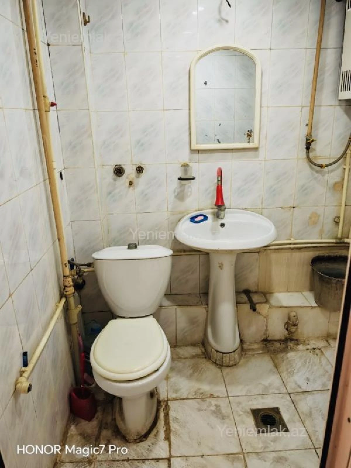 Satılır 2 otaqlı köhnə tikili 50 m²