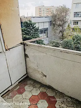 Satılır 2 otaqlı köhnə tikili 50 m²
