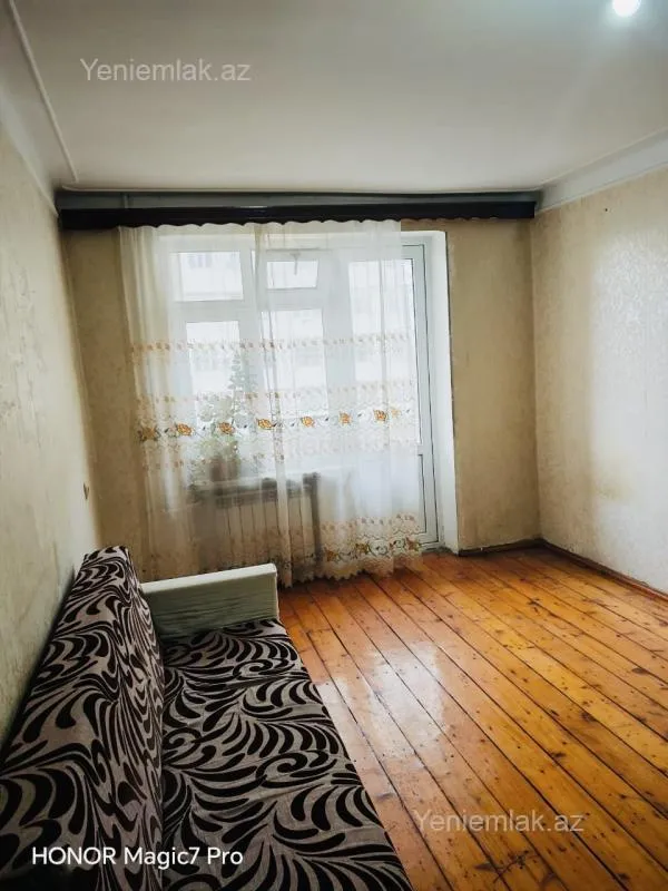 Satılır 2 otaqlı köhnə tikili 50 m²