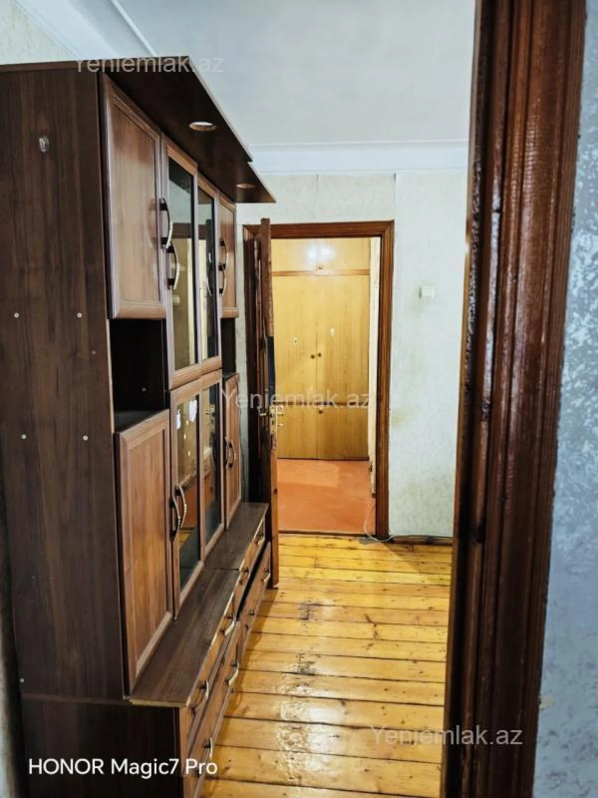 Satılır 2 otaqlı köhnə tikili 50 m²