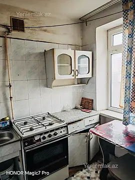 Satılır 2 otaqlı köhnə tikili 50 m²