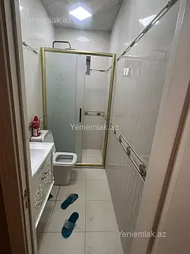 Satılır 4 otaqlı həyət evi 200 m²