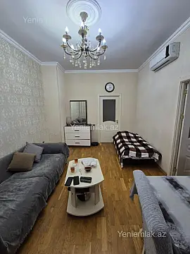 Satılır 3 otaqlı yeni tikili 80 m²