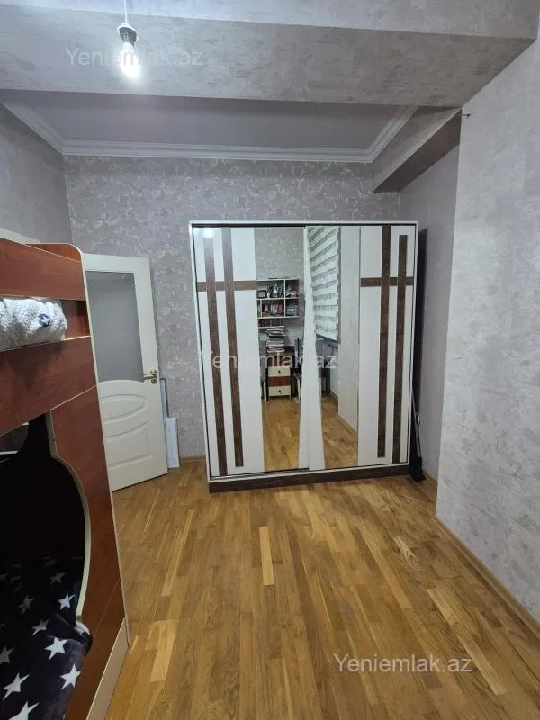 Satılır 3 otaqlı yeni tikili 80 m²