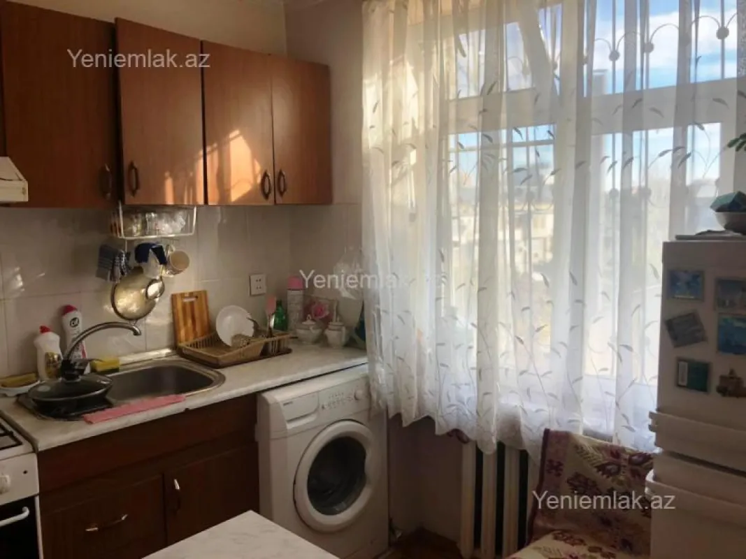 Satılır 2 otaqlı köhnə tikili 40 m²