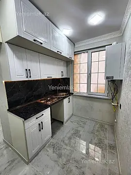 Satılır 3 otaqlı köhnə tikili 75 m²