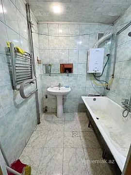 Satılır 3 otaqlı köhnə tikili 60 m²