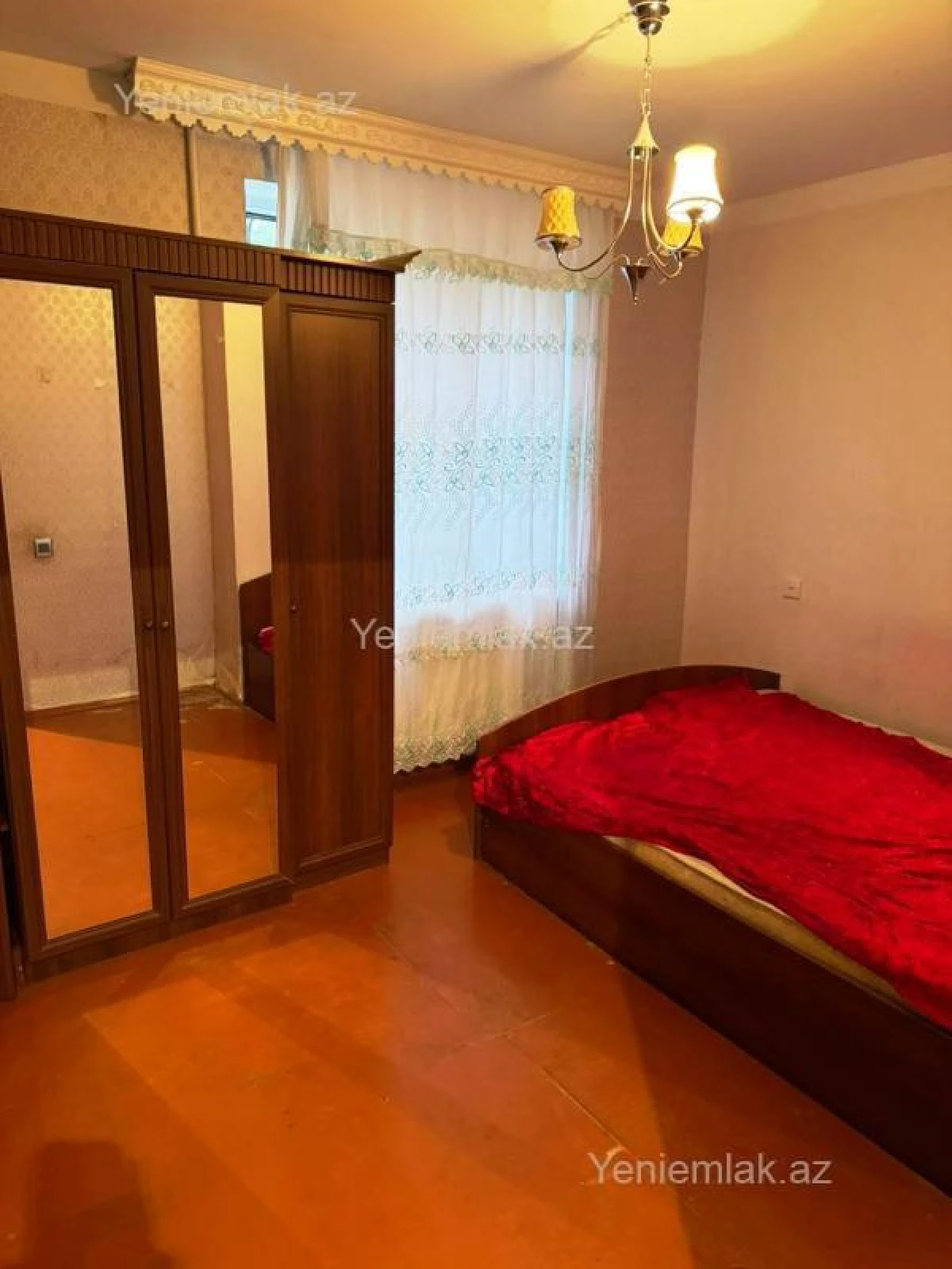 Satılır 3 otaqlı köhnə tikili 60 m²