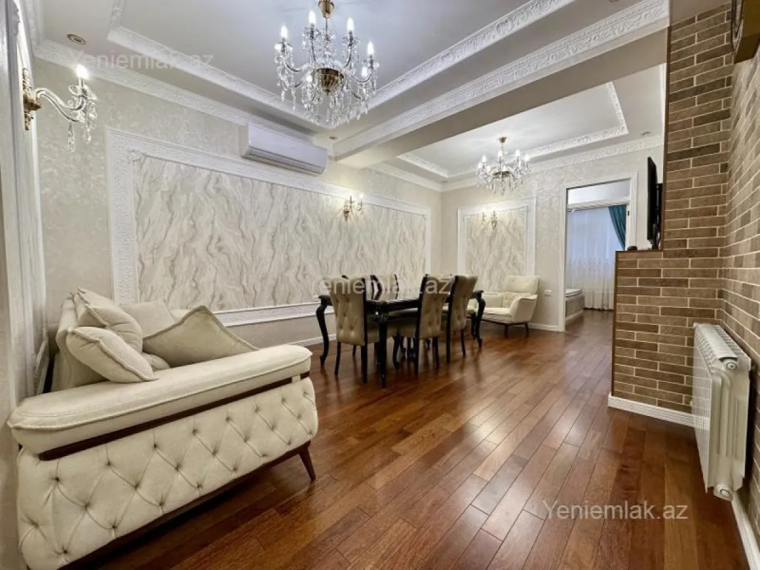 Satılır 3 otaqlı yeni tikili 120 m²