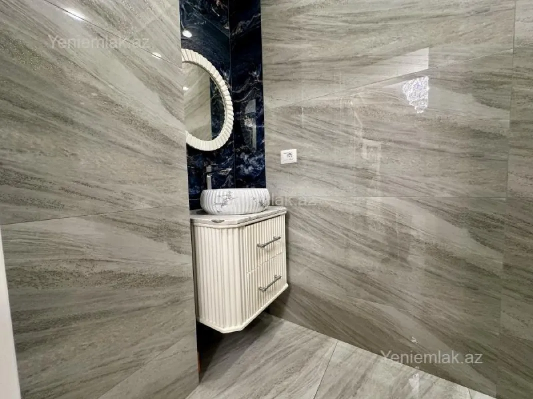 Satılır 3 otaqlı yeni tikili 120 m²