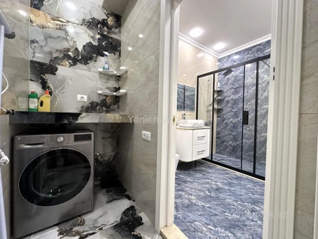 Satılır 3 otaqlı yeni tikili 120 m²