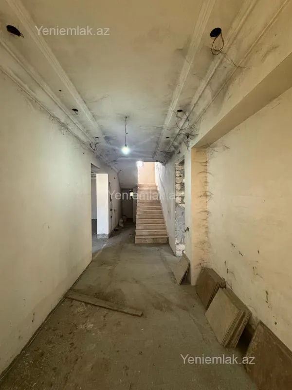 Satılır 10 otaqlı obyekt 920 m²