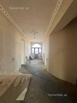 Satılır 10 otaqlı obyekt 920 m²