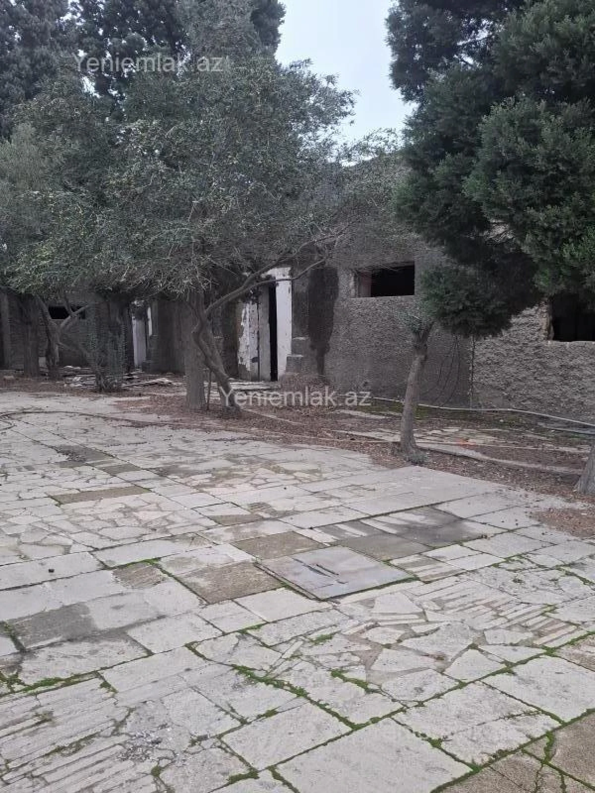 Satılır 6 otaqlı obyekt 370 m²