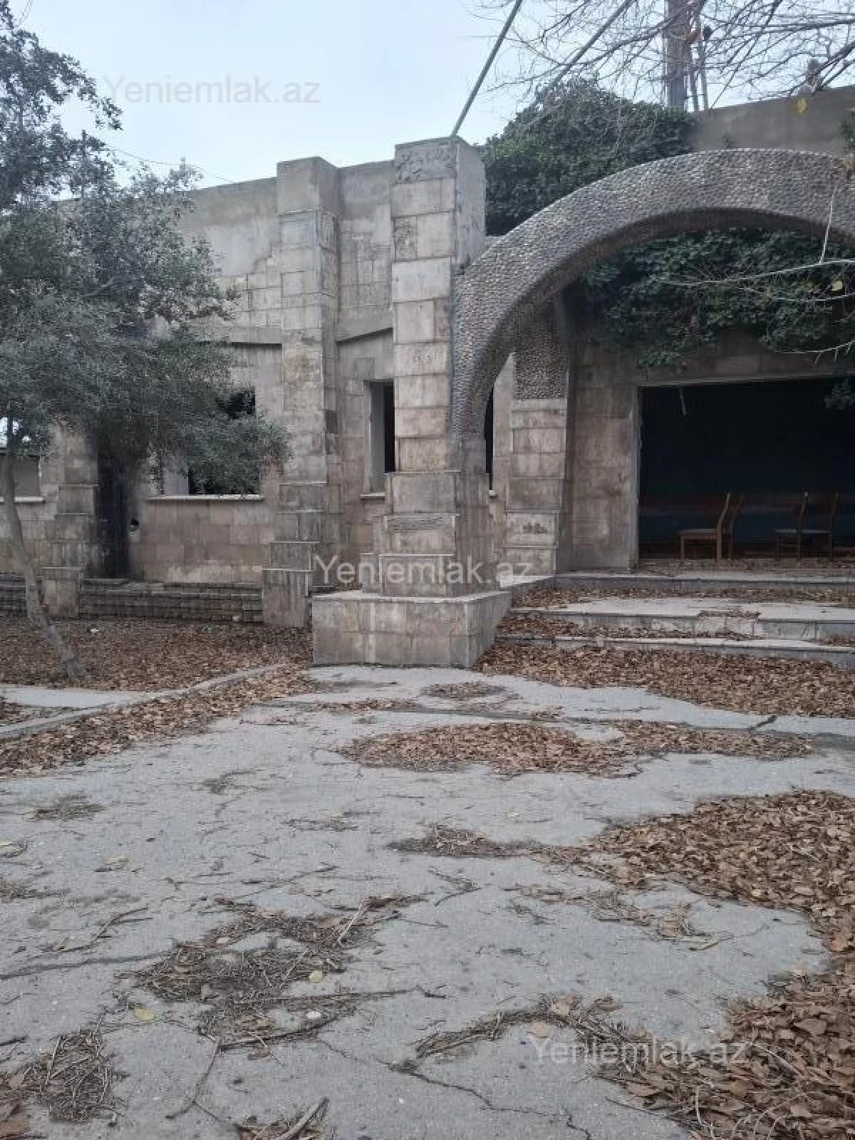 Satılır 6 otaqlı obyekt 370 m²