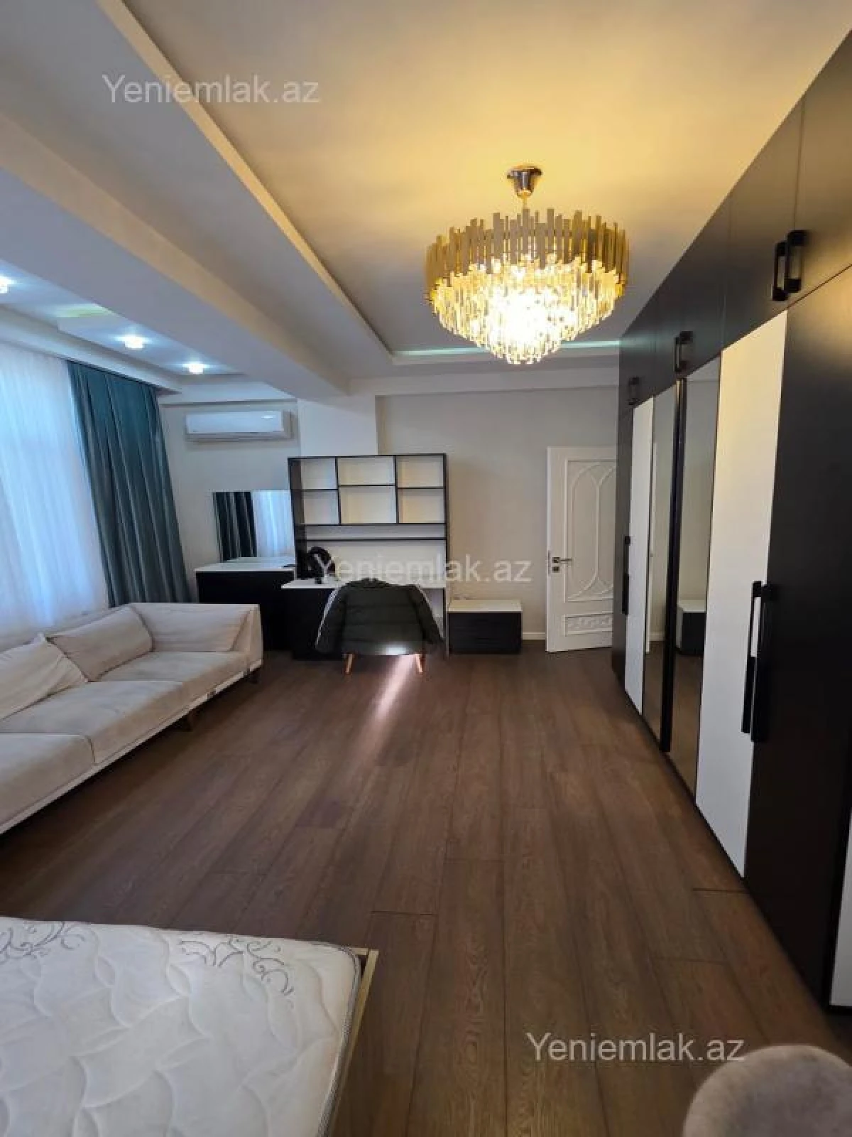 Satılır 3 otaqlı yeni tikili 105 m²