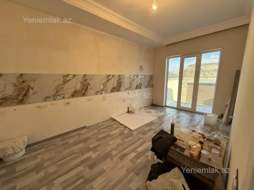 Satılır 3 otaqlı həyət evi 100 m²