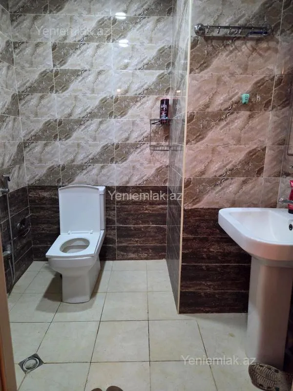 Satılır 3 otaqlı yeni tikili 127 m²