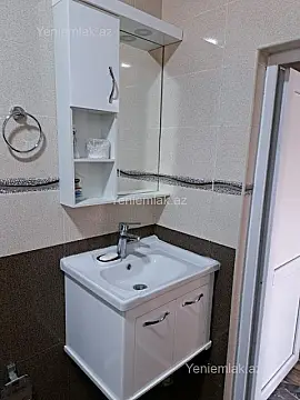 Satılır 4 otaqlı həyət evi 100 m²