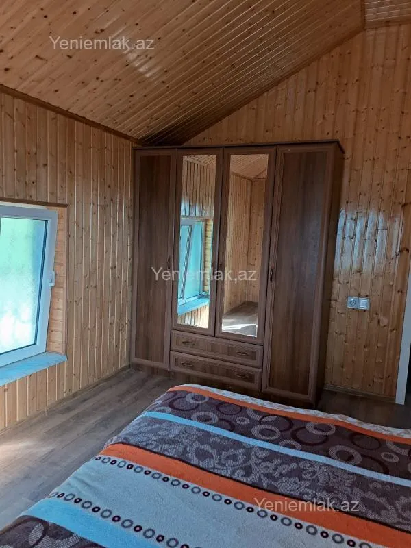 Satılır 4 otaqlı həyət evi 100 m²