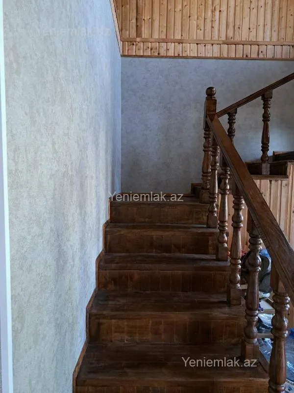 Satılır 4 otaqlı həyət evi 100 m²