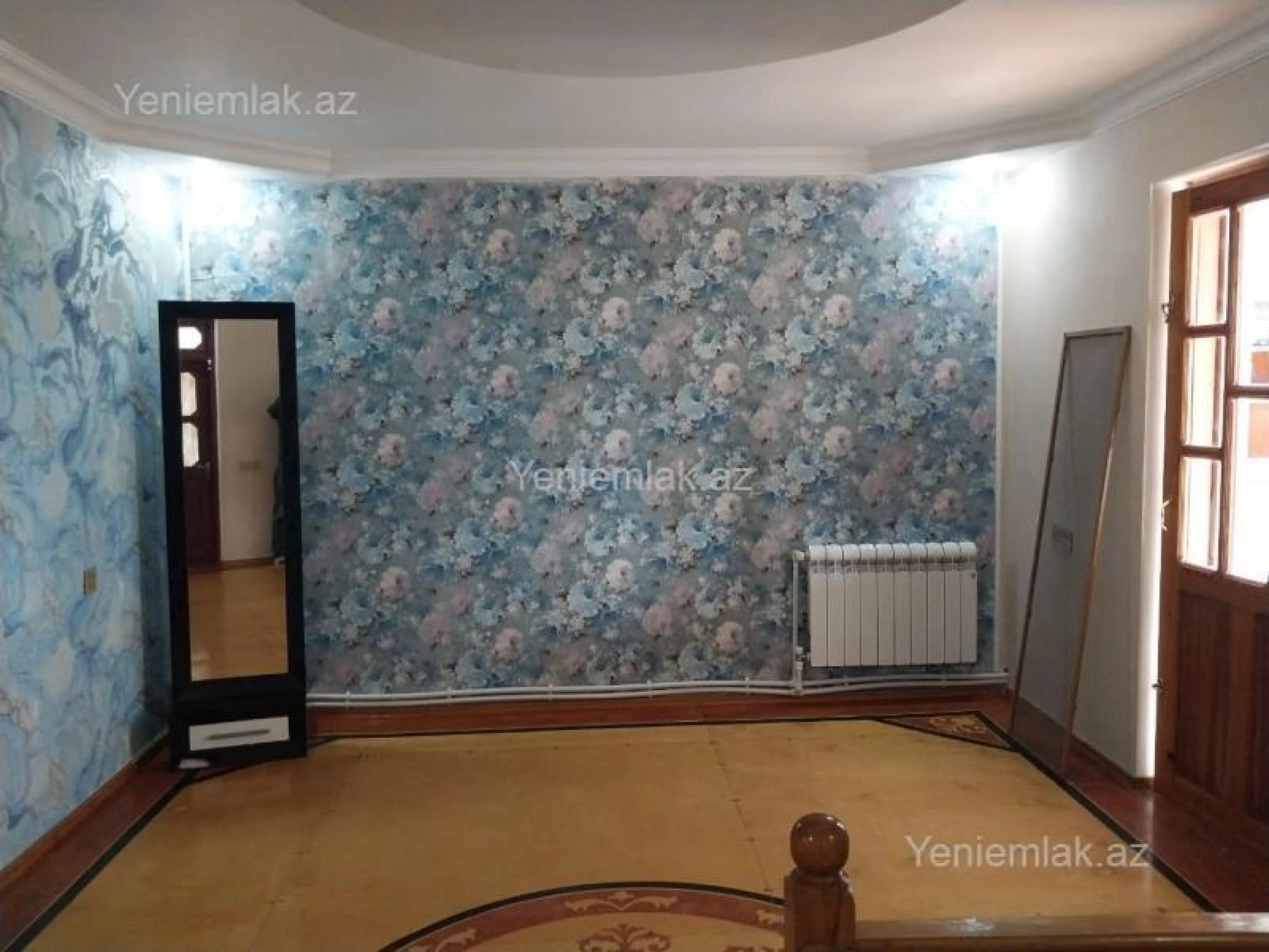 Satılır 6 otaqlı həyət evi 250 m²