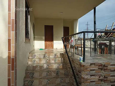 Satılır 6 otaqlı həyət evi 250 m²