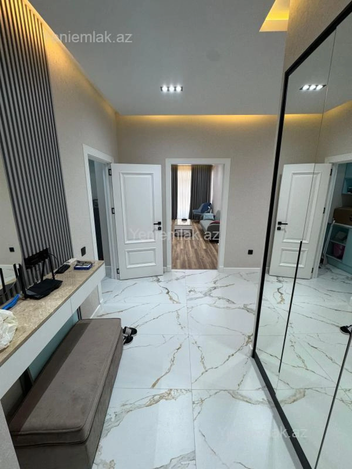 Satılır 2 otaqlı yeni tikili 77 m²