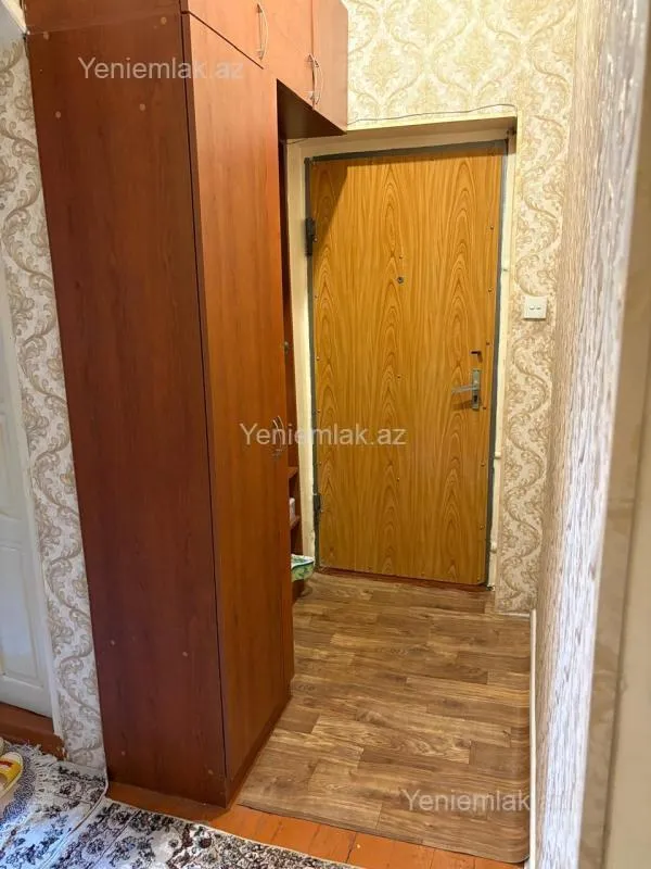 Satılır 2 otaqlı köhnə tikili 50 m²