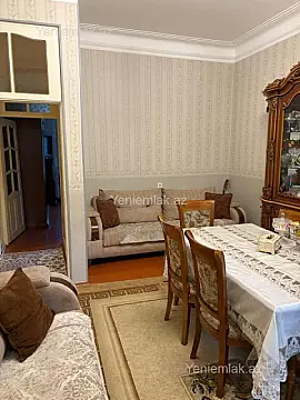 Satılır 2 otaqlı köhnə tikili 50 m²