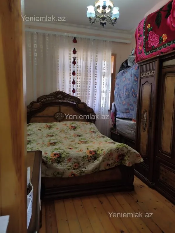 Satılır 2 otaqlı köhnə tikili 50 m²