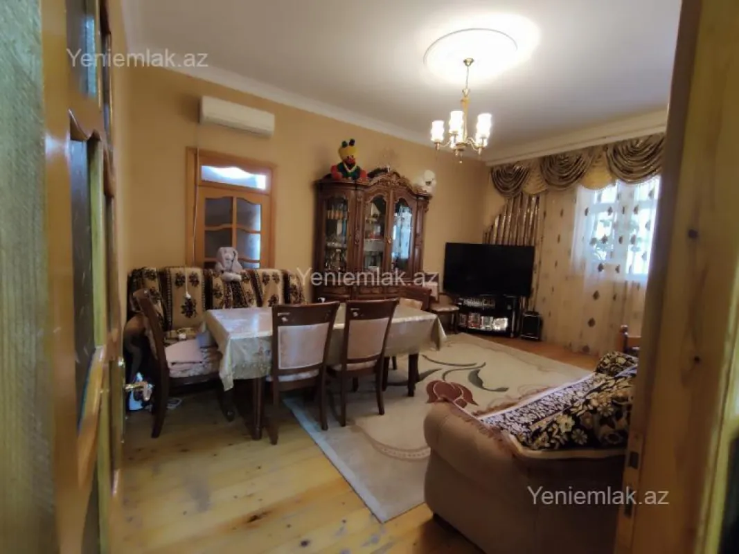 Satılır 2 otaqlı köhnə tikili 50 m²