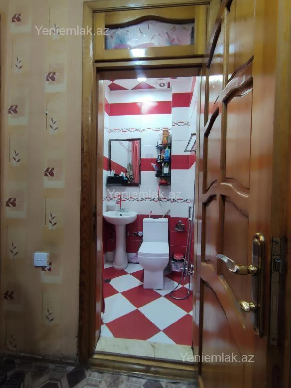 Satılır 2 otaqlı köhnə tikili 50 m²