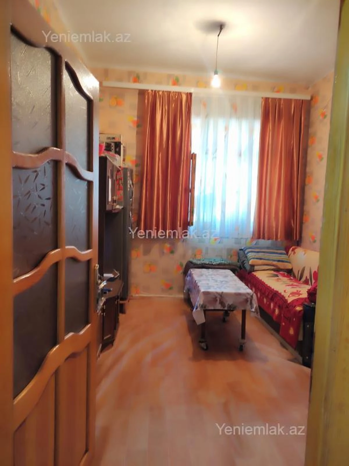 Satılır 2 otaqlı köhnə tikili 50 m²