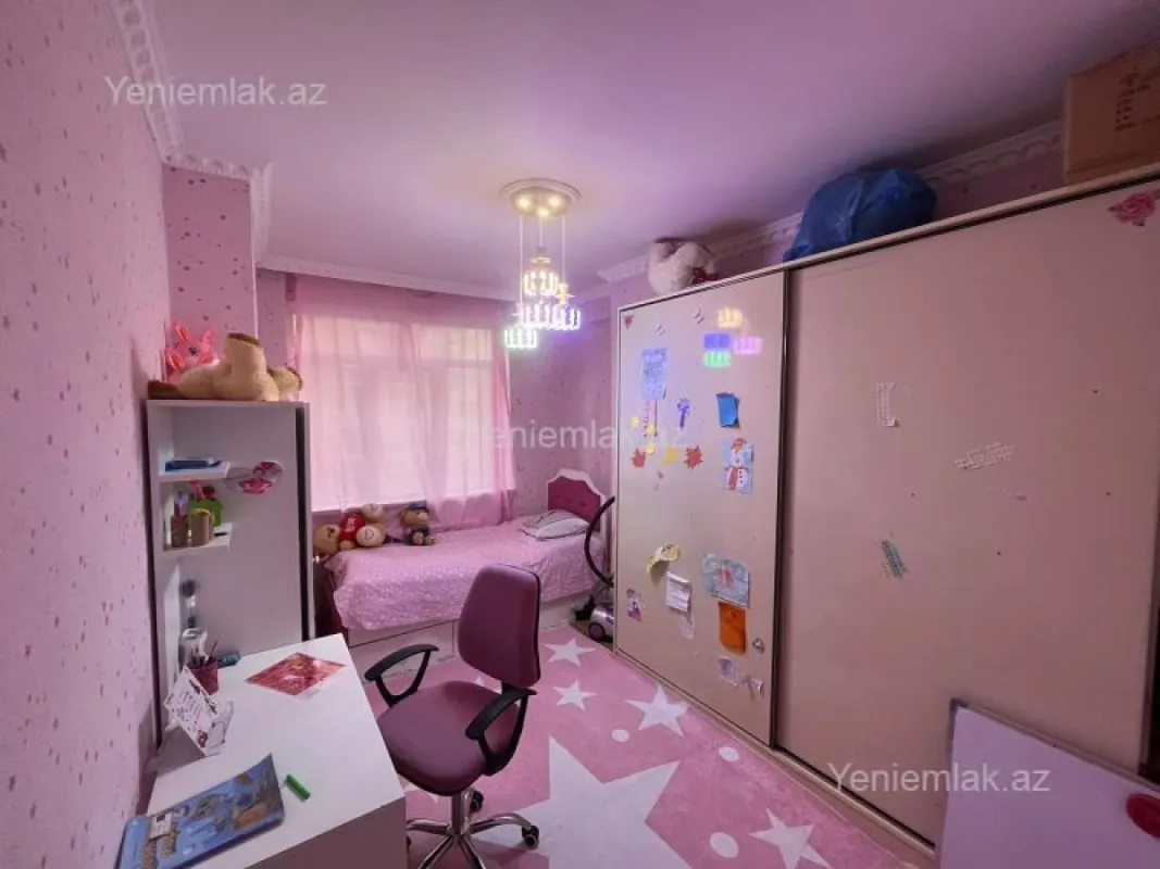 Satılır 3 otaqlı yeni tikili 85 m²