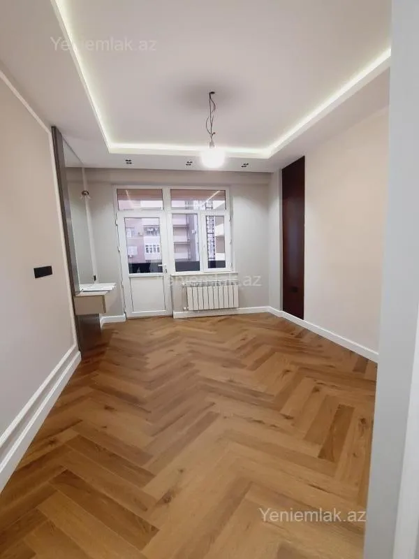 Satılır 1 otaqlı yeni tikili 60 m²