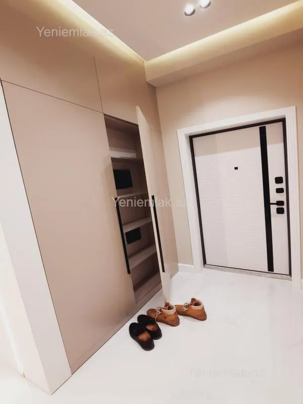 Satılır 1 otaqlı yeni tikili 60 m²