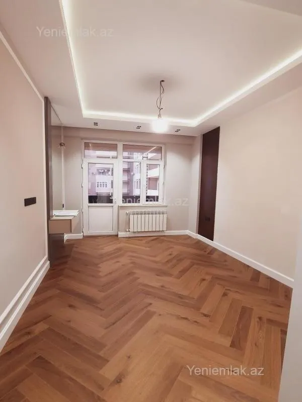 Satılır 1 otaqlı yeni tikili 60 m²