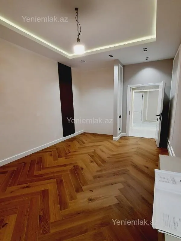 Satılır 1 otaqlı yeni tikili 60 m²