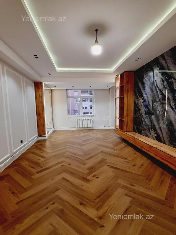 Satılır 1 otaqlı yeni tikili 60 m²