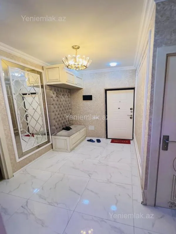 Satılır 3 otaqlı yeni tikili 85 m²