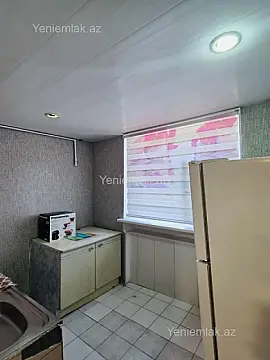 Satılır 1 otaqlı köhnə tikili 35 m²