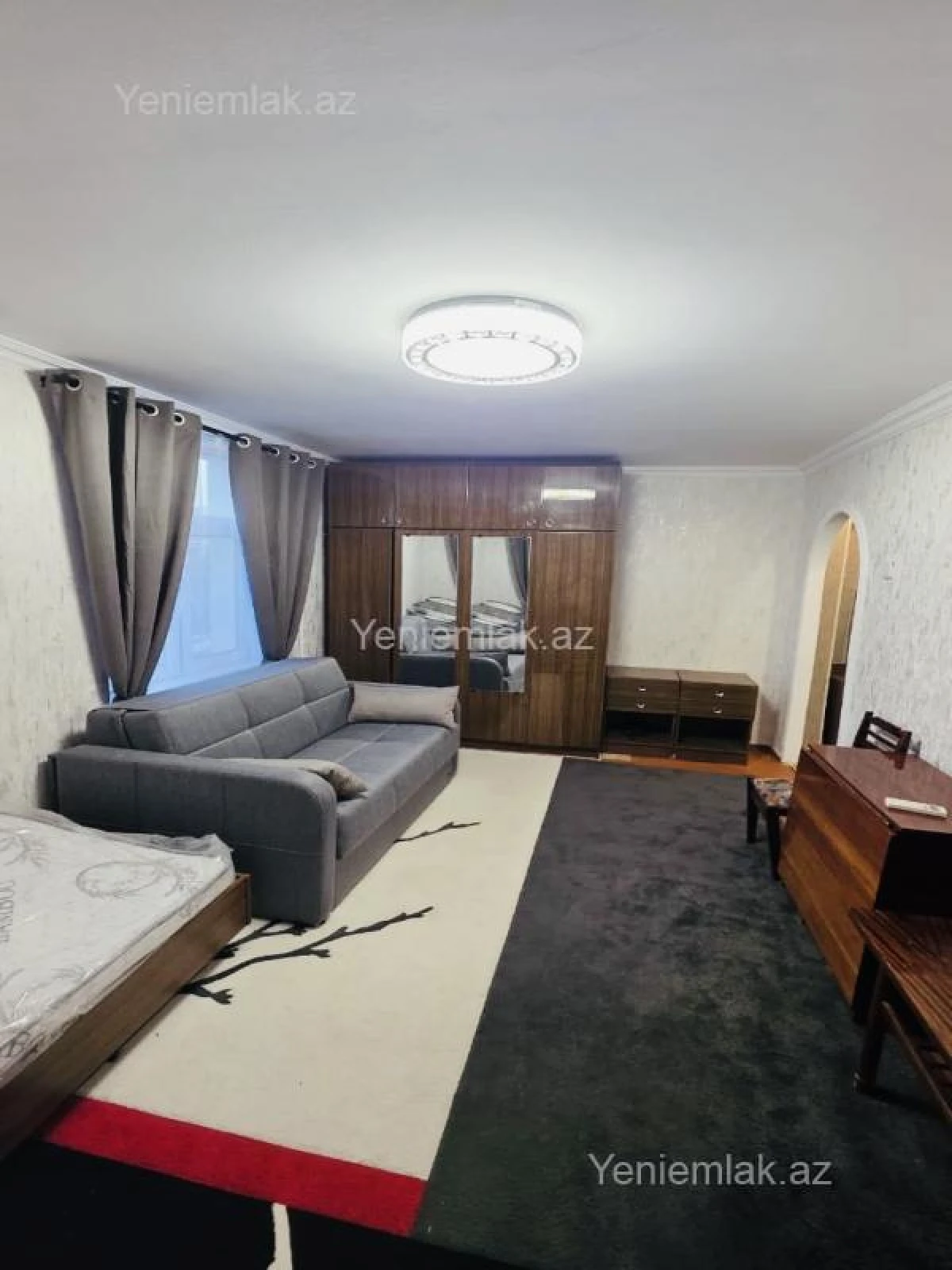 Satılır 1 otaqlı köhnə tikili 35 m²