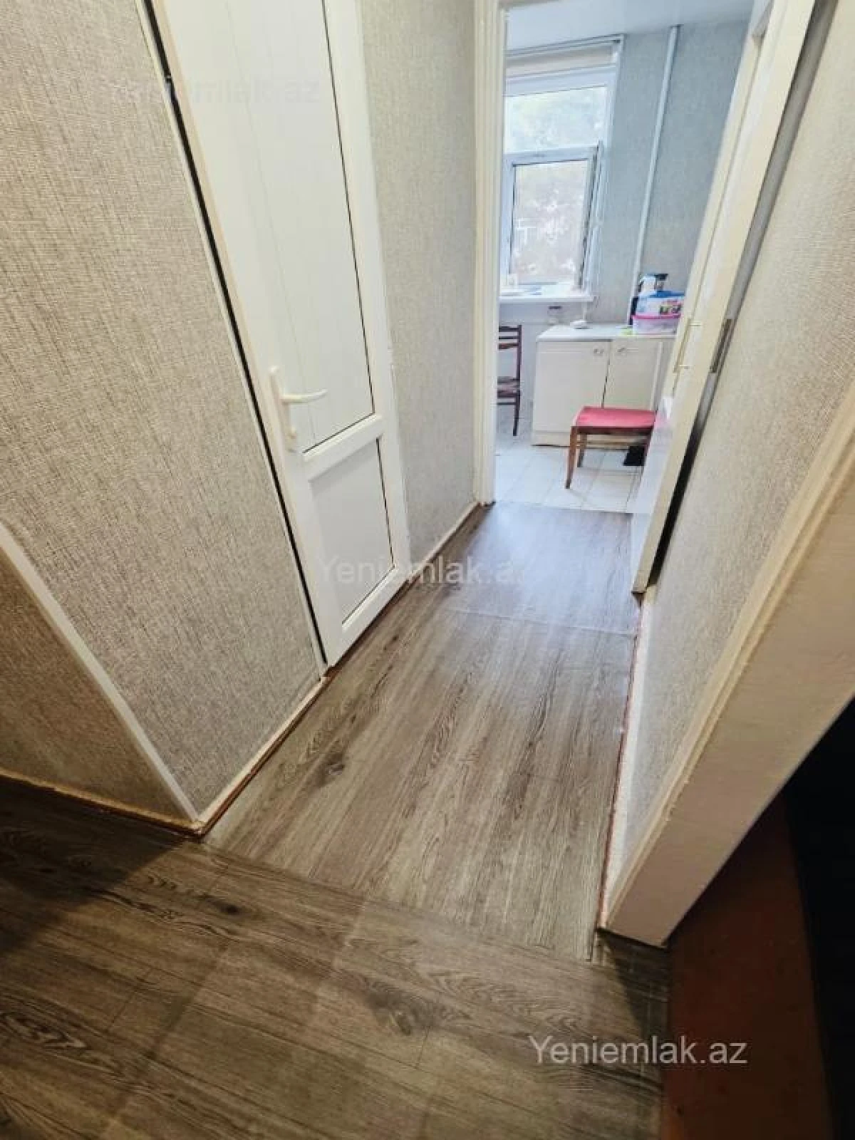 Satılır 1 otaqlı köhnə tikili 35 m²