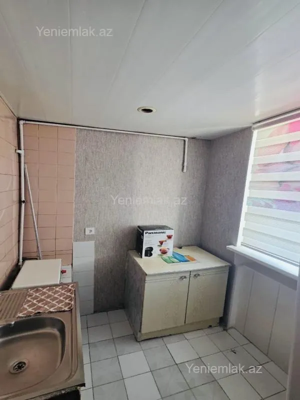 Satılır 1 otaqlı köhnə tikili 35 m²